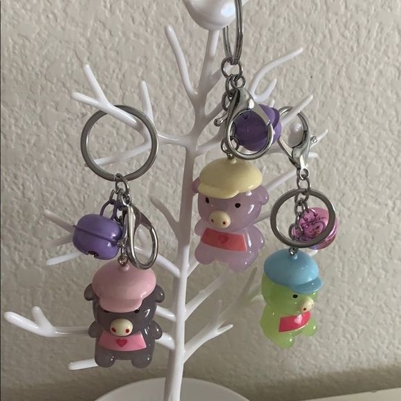 Light up piggies with bell key chain - Picture 2 of 3